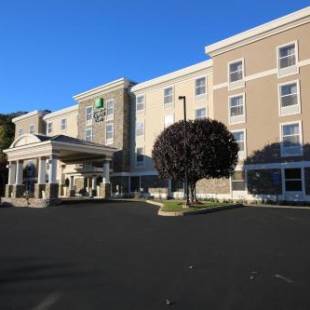 Фотографии гостиницы 
            Holiday Inn Express Danbury I-84, an IHG Hotel