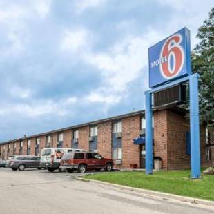 Фотографии гостиницы 
            Motel 6-Oak Creek, WI