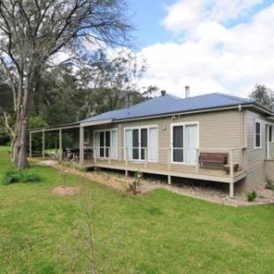 Фотографии гостевого дома 
            Nellsville Cottage - Kangaroo Valley