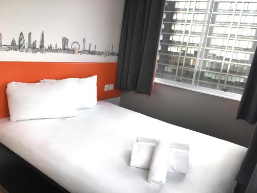 Фотография гостиницы easyHotel Croydon