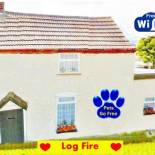 Фотография гостевого дома Escape to a Cosy Cottage by the Beach ! The Perfect Romantic GetAway! Snuggle up for Relaxing cosy nights by the Log Burner at the Best location in Mablethorpe! Pet Friendly too!