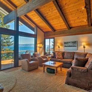 Фотография гостевого дома Lakefront Tahoe Home with View 1 Mi to XC Ski Area