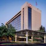 Фотография гостиницы Hilton Sacramento Arden West