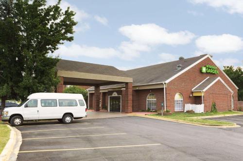 Фотография гостиницы Wyndham Garden Grand Rapids Airport