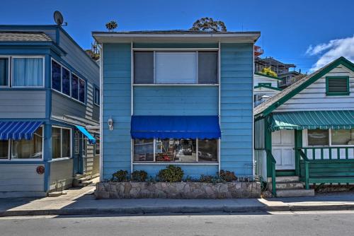 Фотографии гостевого дома 
            Catalina Island Duplex - Steps to Beach and Pier!