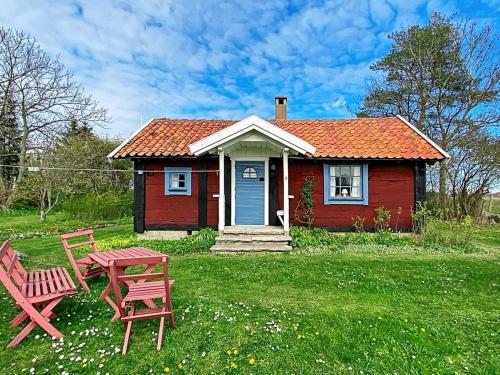 Фотографии гостевого дома 
            Holiday home LÖTTORP VIII