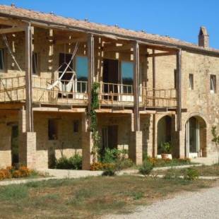 Фотографии базы отдыха 
            Agriturismo Pian Di Meta Vecchia