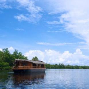 Фотографии мини отеля 
            Yathra Houseboat by Jetwing