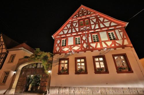 Фотография гостиницы Weinhaus Henninger
