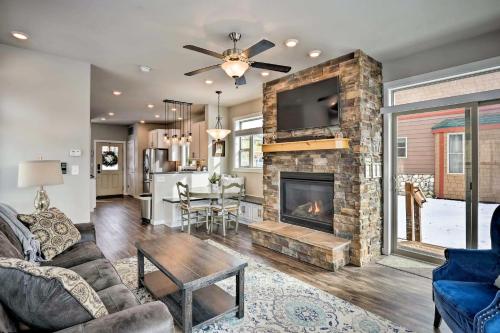 Фотография гостевого дома Pristine Home on River about 17 Mi to Grand Lake and RMNP