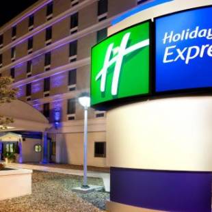 Фотографии гостиницы 
            Holiday Inn Express - Richmond Downtown, an IHG Hotel