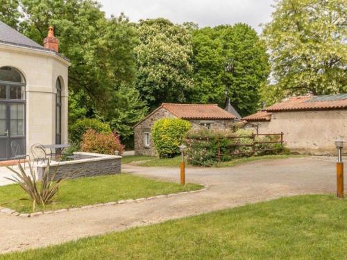 Фотографии гостевого дома 
            Gîte Saint-Sébastien-sur-Loire, 2 pièces, 2 personnes - FR-1-306-812