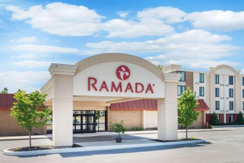 Фотография гостиницы Ramada by Wyndham Watertown