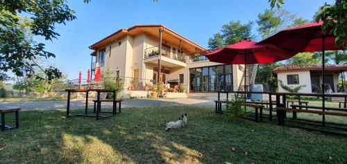 Фотография гостиницы Lost Ridge Inn