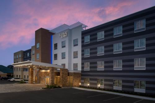 Фотография гостиницы Fairfield Inn & Suites by Marriott New Orleans Metairie