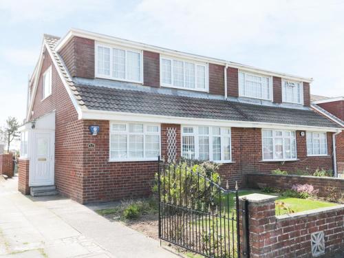 Фотография гостевого дома 12 Turner Avenue, Withernsea