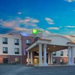 Фотография гостиницы Holiday Inn Express Hotel & Suites Concordia US 81, an IHG Hotel