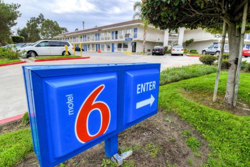 Фотография гостиницы Motel 6-Temecula, CA - Historic Old Town