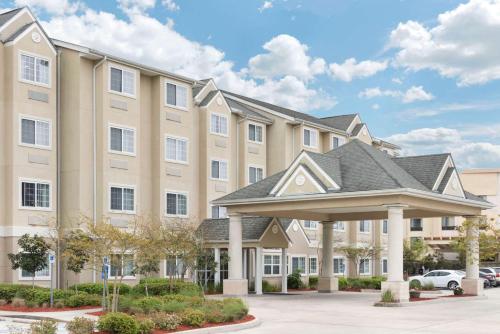 Фотография гостиницы Microtel Inn and Suites Baton Rouge Airport