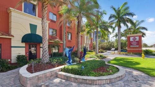 Фотография гостиницы Best Western Plus Palm Beach Gardens Hotel & Suites and Conference Ct