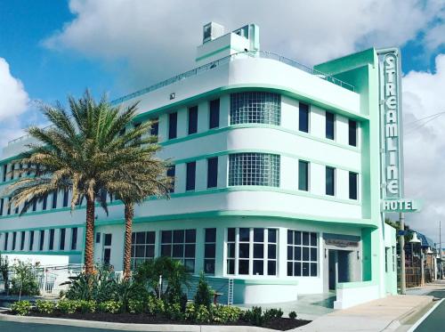 Фотографии гостиницы 
            The Streamline Hotel - Daytona Beach