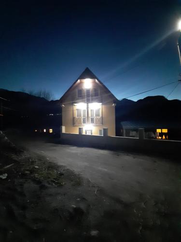 Фотография гостиницы Kazbegi Inn