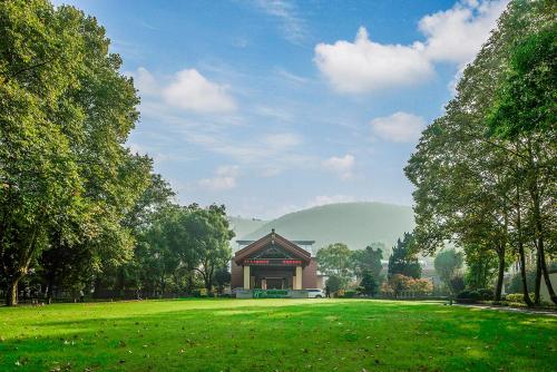 Фотография гостиницы Holiday Inn Resort Chaohu Hot Spring, an IHG Hotel