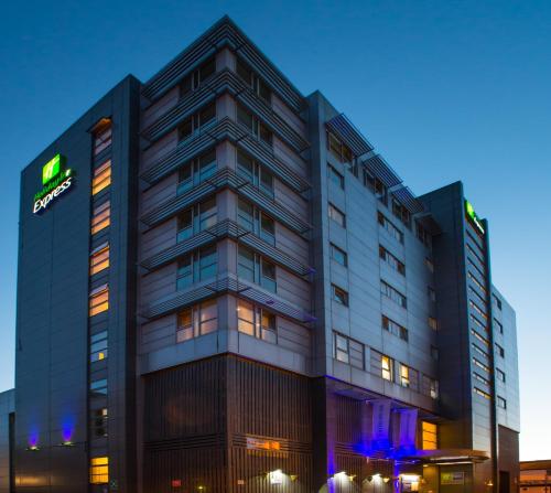 Фотография гостиницы Holiday Inn Express Swindon City Centre, an IHG Hotel