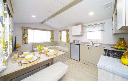 Фотографии гостевого дома 
            Holiday Caravans-Deal Kent