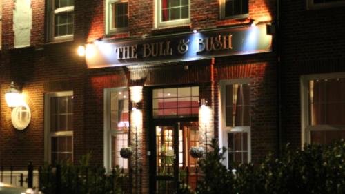 Фотография гостиницы The Bull and Bush Hotel Kingston