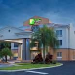 Фотография гостиницы Holiday Inn Express & Suites Tavares, an IHG Hotel