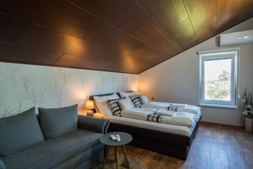 Фотография гостевого дома RESTAURACE A PENZION U DOUBKŮ