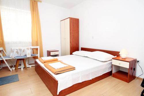 Фотография гостевого дома Apartments with a parking space Tucepi, Makarska - 6695