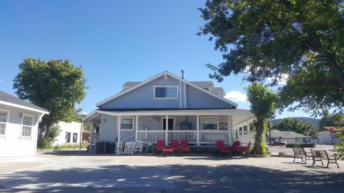 Фотография гостиницы Canyon Country Inn