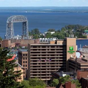 Фотографии гостиницы 
            Holiday Inn & Suites Duluth-Downtown, an IHG Hotel