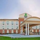 Фотография гостиницы Holiday Inn Express Hotel & Suites St. Charles, an IHG Hotel