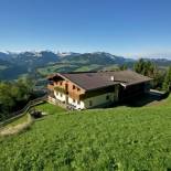 Фотография гостевого дома Gorgeous Chalet with Jacuzzi in Tyrol