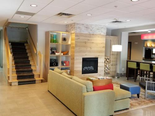 Фотография гостиницы Comfort Inn & Suites Calhoun South