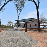 Фотография гостевого дома Ironbark House