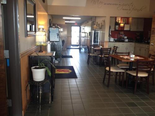 Фотография гостиницы Super 8 by Wyndham Bowling Green