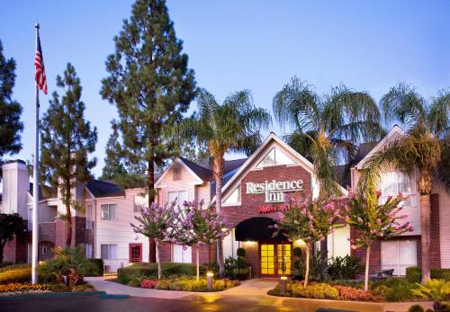 Фотография гостиницы Residence Inn Bakersfield