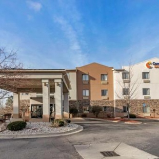 Фотография гостиницы Comfort Suites Auburn Hills