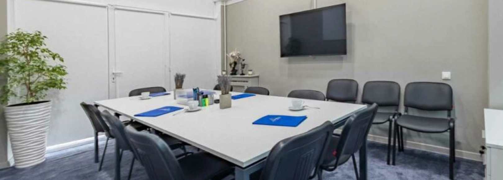 Фотография комнаты для переговоров Garden Hills