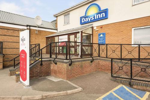 Фотография гостиницы Days Inn Watford Gap