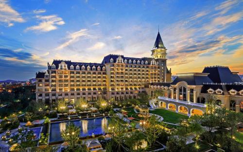Фотография гостиницы Hilton Qingdao Golden Beach