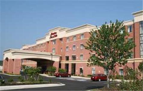 Фотография гостиницы Hampton Inn & Suites Richmond Glenside