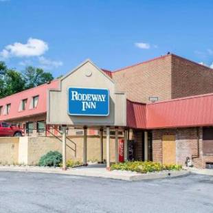 Фотографии гостиницы 
            Rodeway Inn Wormleysburg – Harrisburg