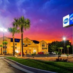 Фотографии гостиницы 
            Best Western Bradbury Inn & Suites