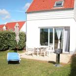 Фотография гостевого дома Warm Holiday Home in Wimereux North France with Garden