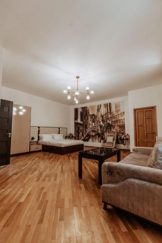 Фотография гостиницы Castle Family